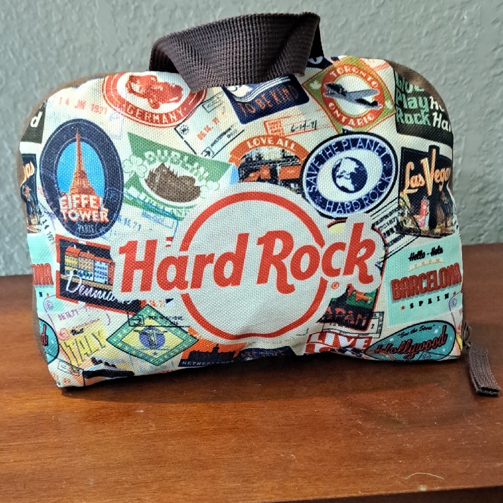 Hard Rock Foldable Backpack - Picture 2 of 10